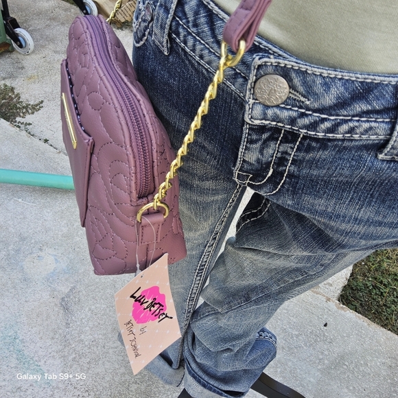 BETSEY JOHNSON QUILTED ROSE MAUVE LUV BETSEY CROSSBODY - Picture 2 of 5